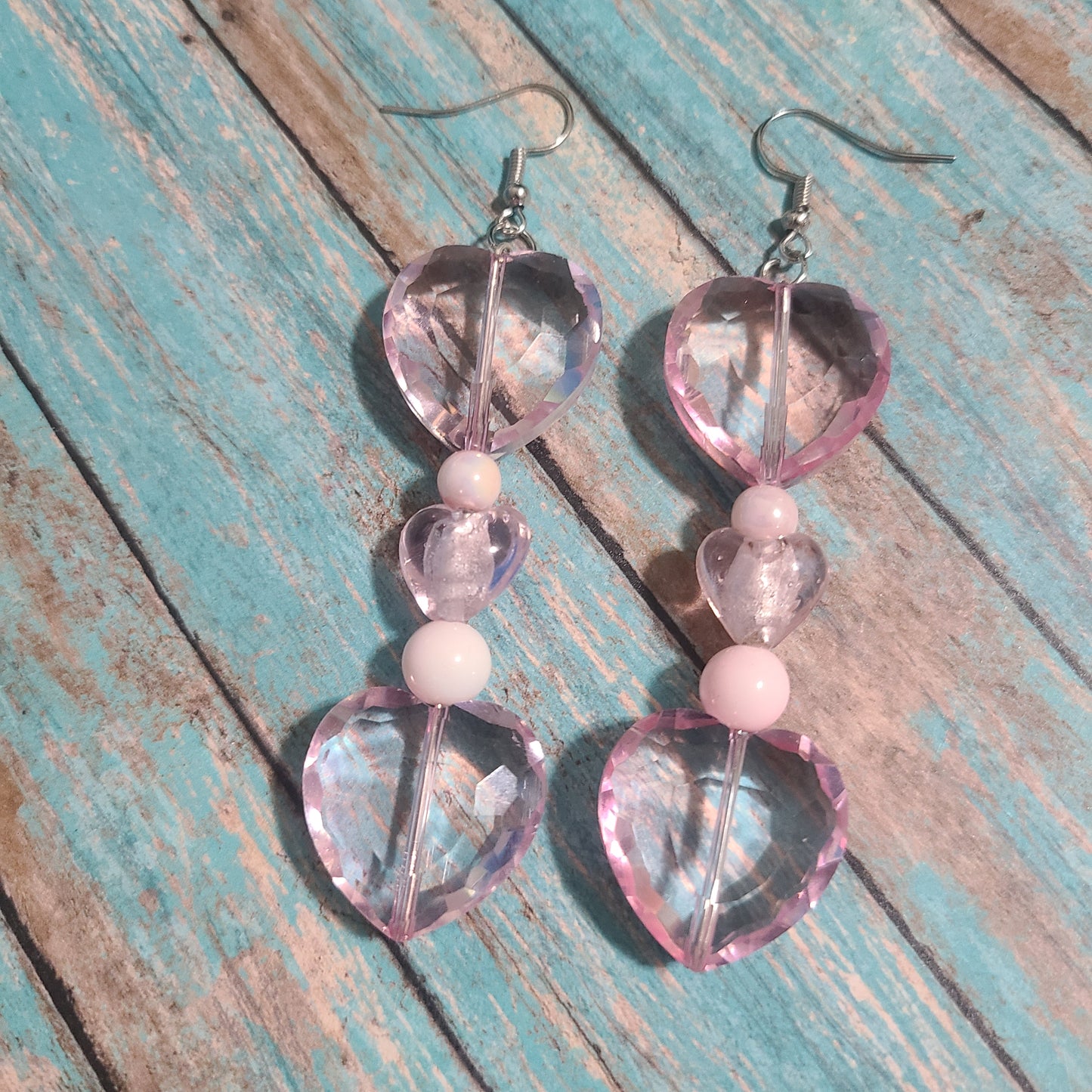 Glass Heart Earri gs
