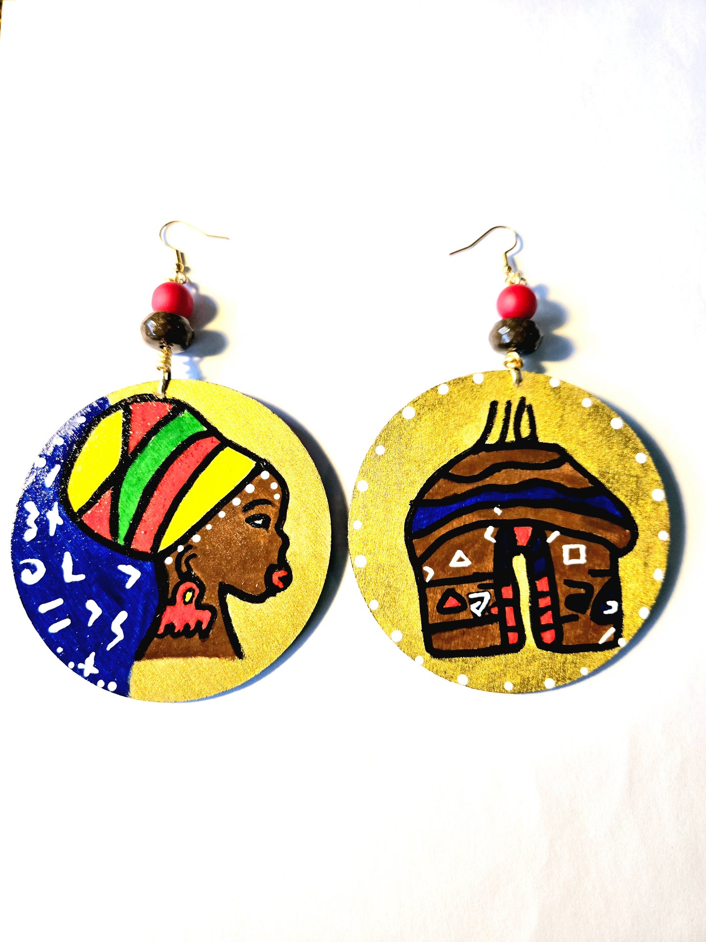 Hut and Queen earrings