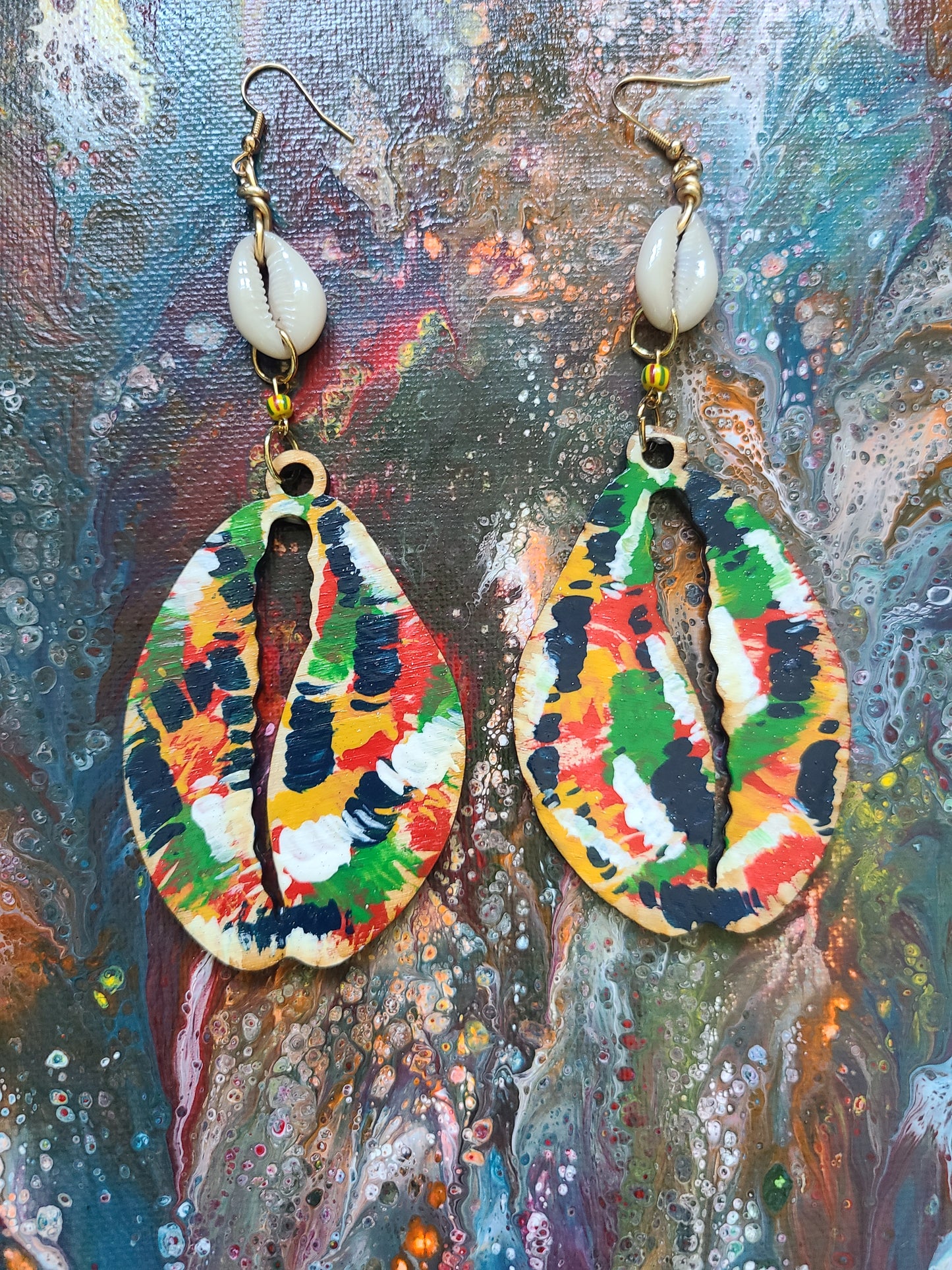 Rasta Cowrie Shell